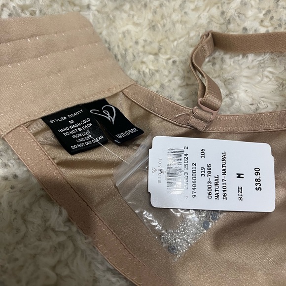 Beautiful Windsor - Picture 3 of 3